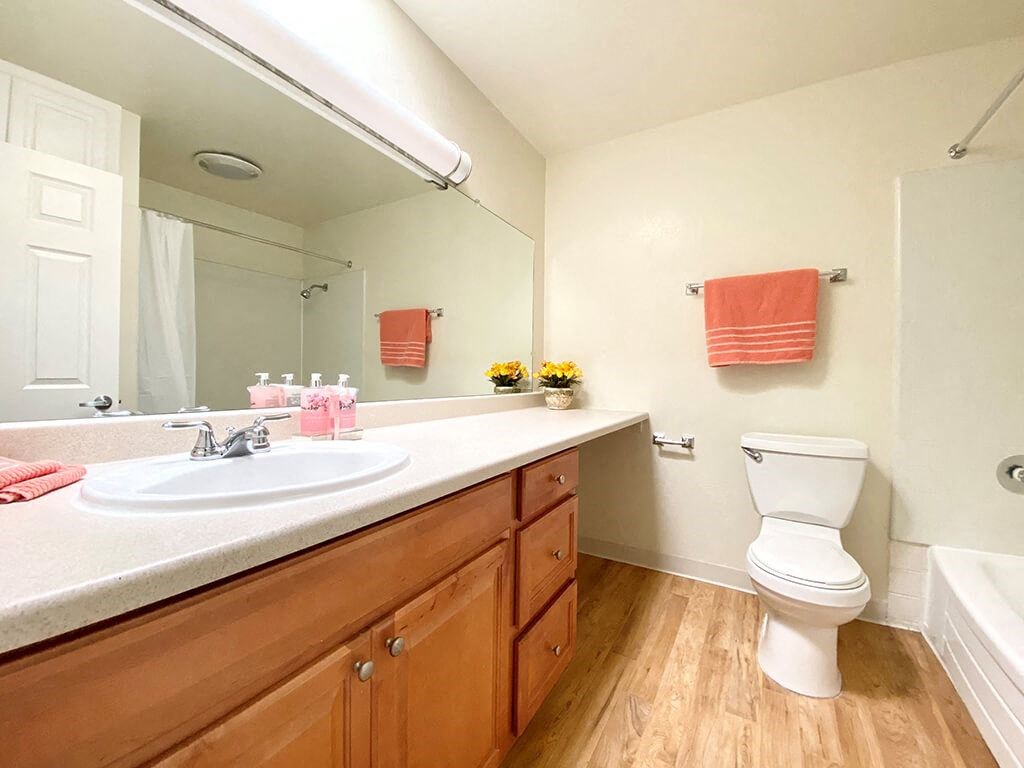 Diablo Pointe Apartments