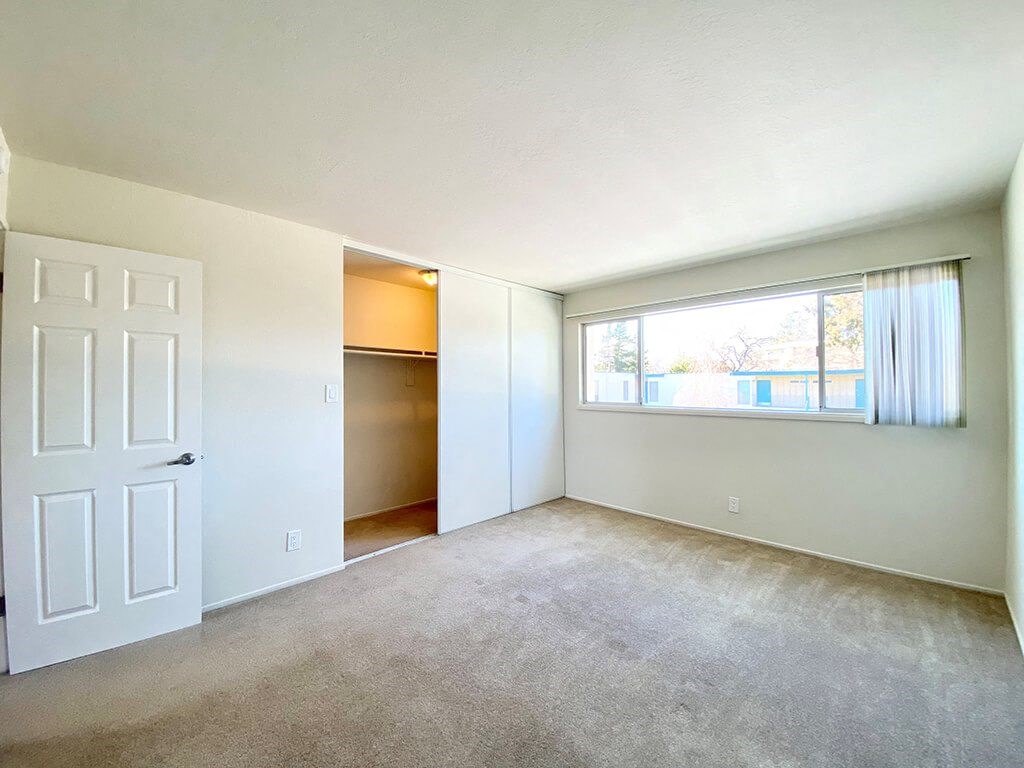 Diablo Pointe Apartments