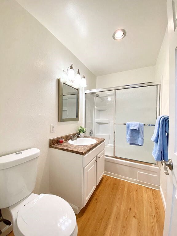 Renovated Bathrooms With Quartz Counters at The Glens, San Jose