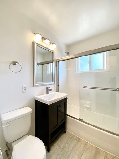 1211 Jefferson Street 1 Bed Apartment for Rent Photo Gallery 1