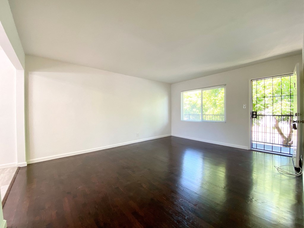 Wood Floor Living Room at Jefferson Street, California