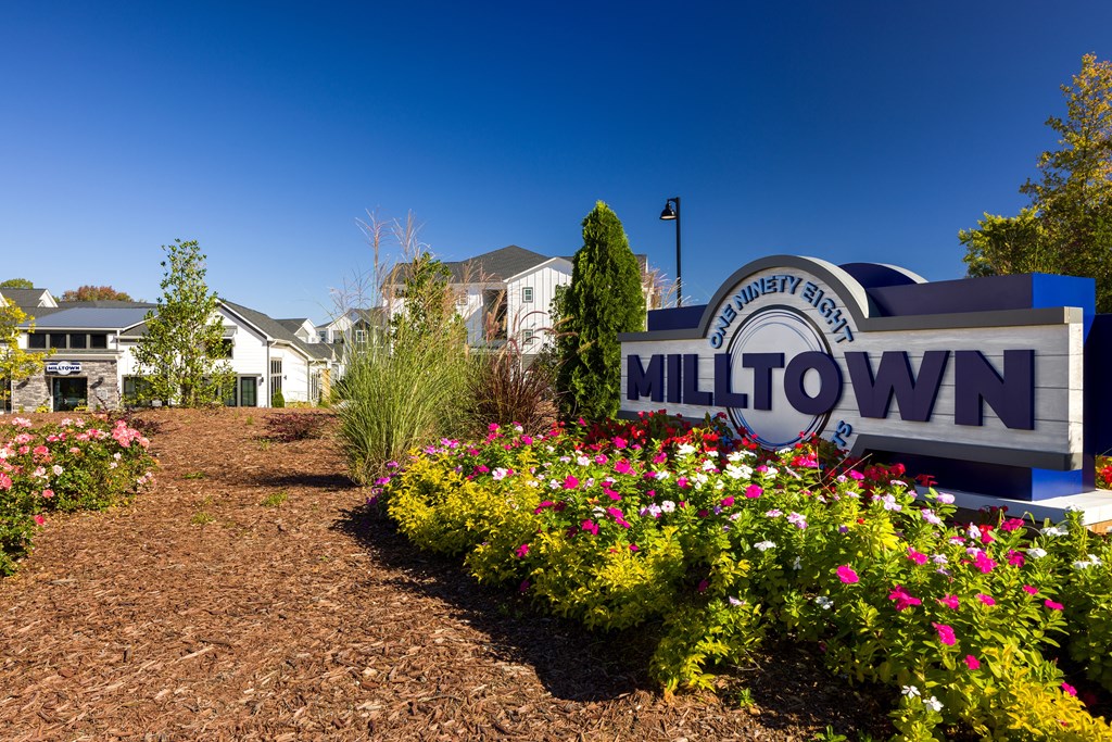 Property Building Exterior at 198 Milltown Apartments, North Carolina, 27215