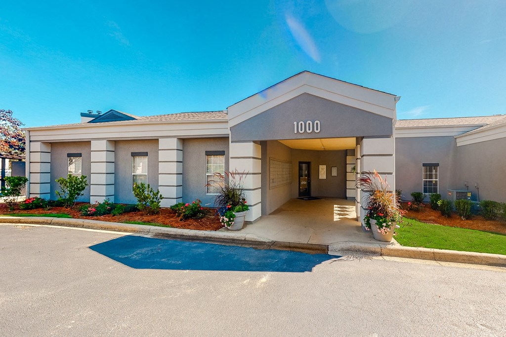 Exterior Porch at WildForest Apartments, Birmingham, Alabama