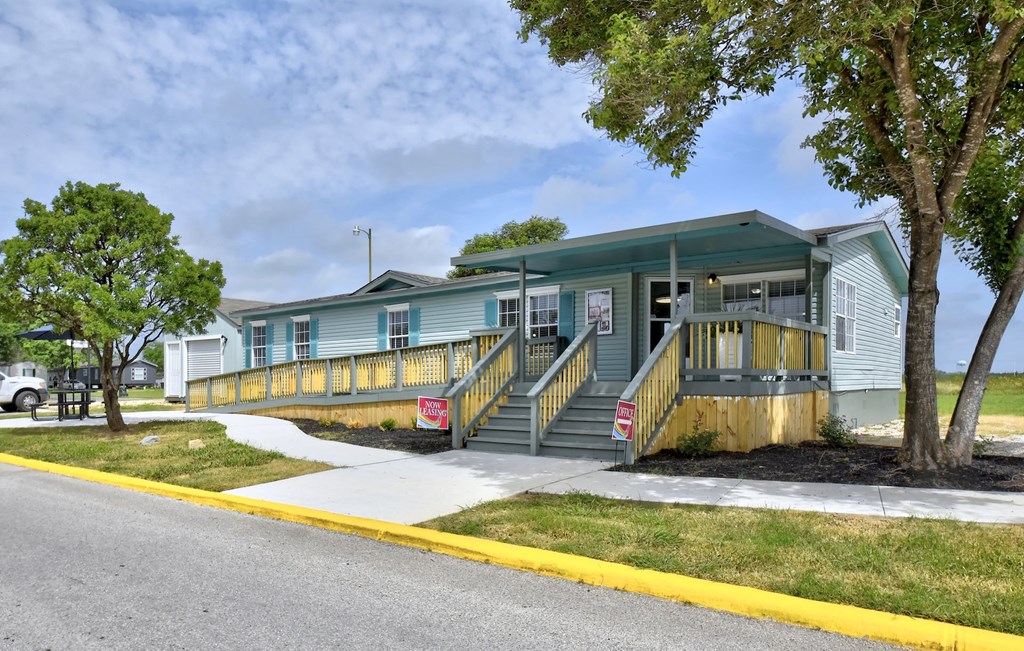 Exterior Landscape at Valley Ridge, San Antonio, 78242