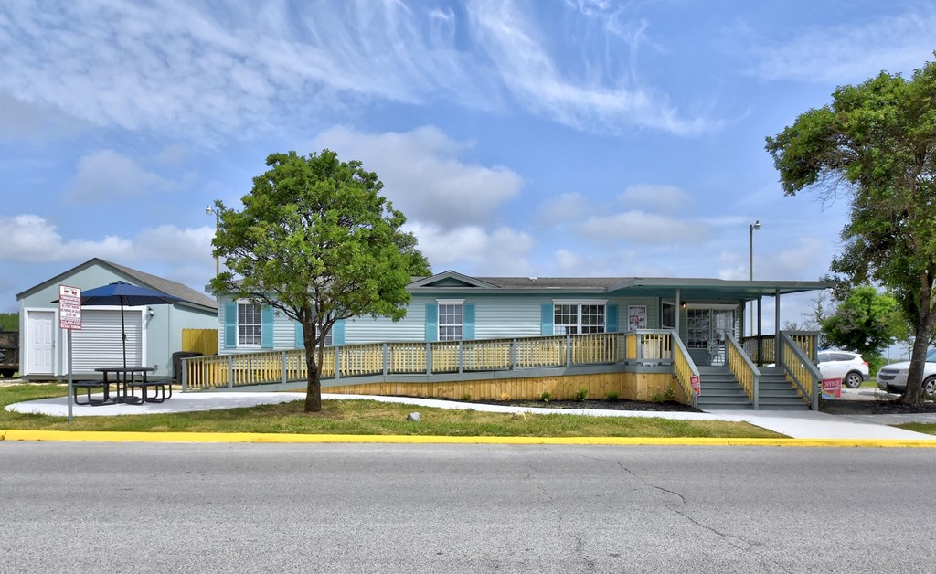 Elegant Exterior View Of Property at Valley Ridge, San Antonio, TX