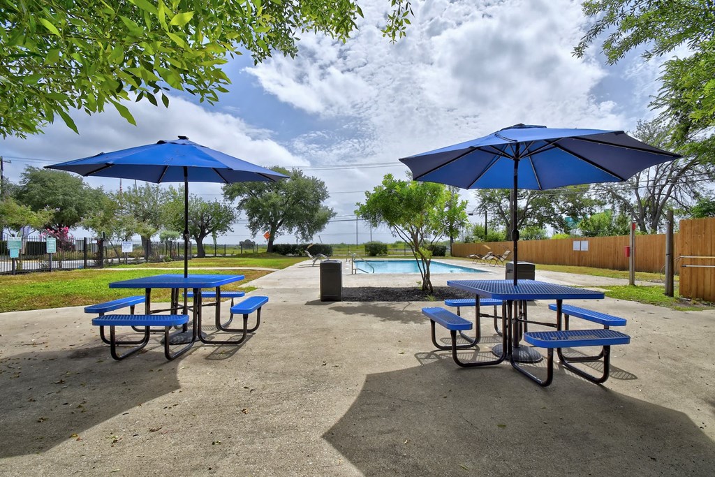 Poolside Dining at Valley Ridge, San Antonio, 78242