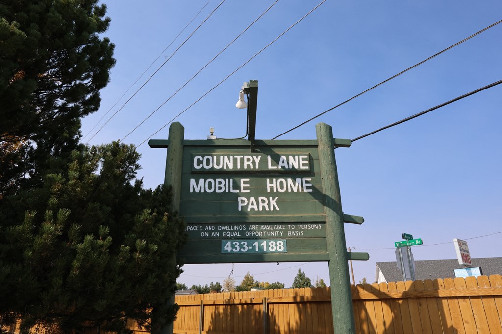the sign for county lane mobile home park at Country Lane, Cheyenne, 82007