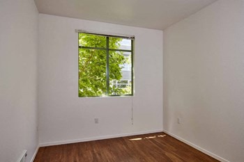 Allston Place Apartments 2161 Allston Way Berkeley Ca Rentcafe