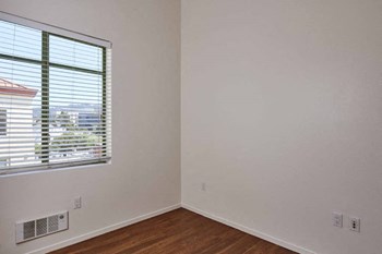 2161 Allston Way Studio-2 Beds Apartment for Rent - Photo Gallery 6