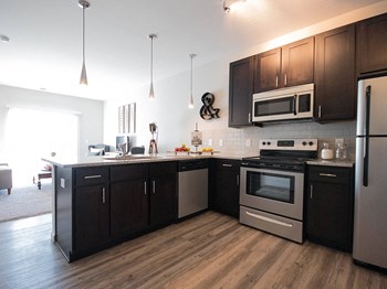 Modular Kitchen Modular Kitchen at Mirada Apartments, Lewis Center