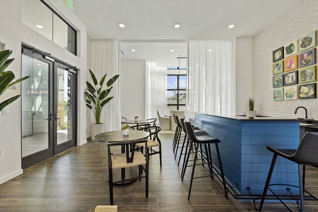 Bright Lounge Area at Azalea Luxury Apartments, Florida, 33619