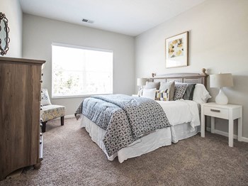 Bedroom with bed at Mirada Apartments, Ohio, 43035 - Photo Gallery 5