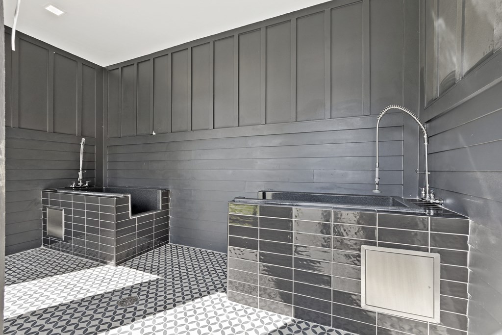 Spacious Pet Washing Station at Azalea Luxury Apartments, Tampa, FL