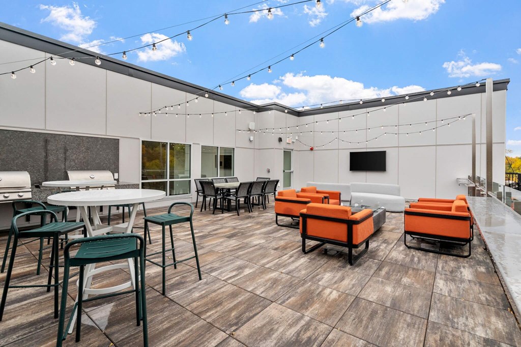 Rooftop Patio at The Aurilla, Cottage Grove