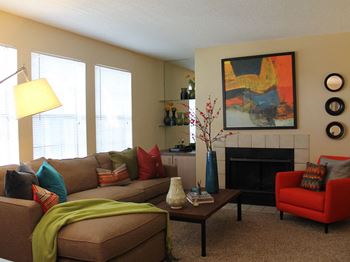 Over-sized living room windows at Park Laureate in Jeffersontown, Louisville, KY 40220