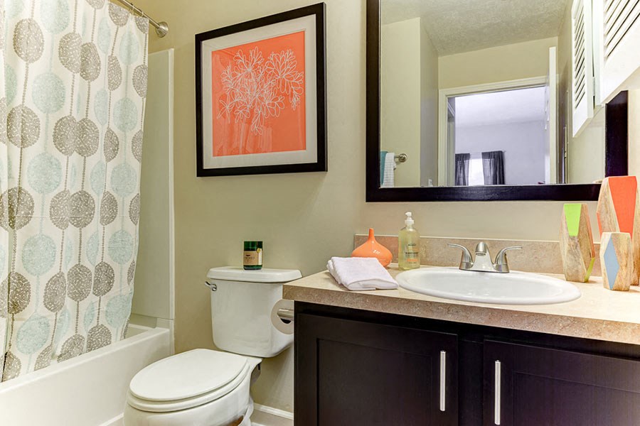 Large renovated bathrooms at The Bradford at Easton Apartments in Columbus, OH