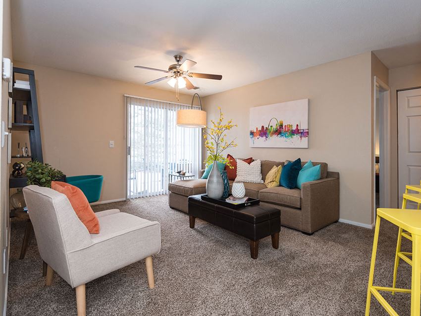 Modern Living Room at Reflection Cove Apartments, Missouri - Photo Gallery 1