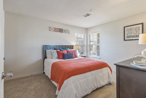 Spacious bedroom at The Villas at Bailey Ranch Apartments, Owasso, 74055