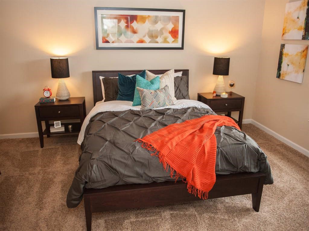 Bedroom at Waterford Place Apartments in Memphis TN