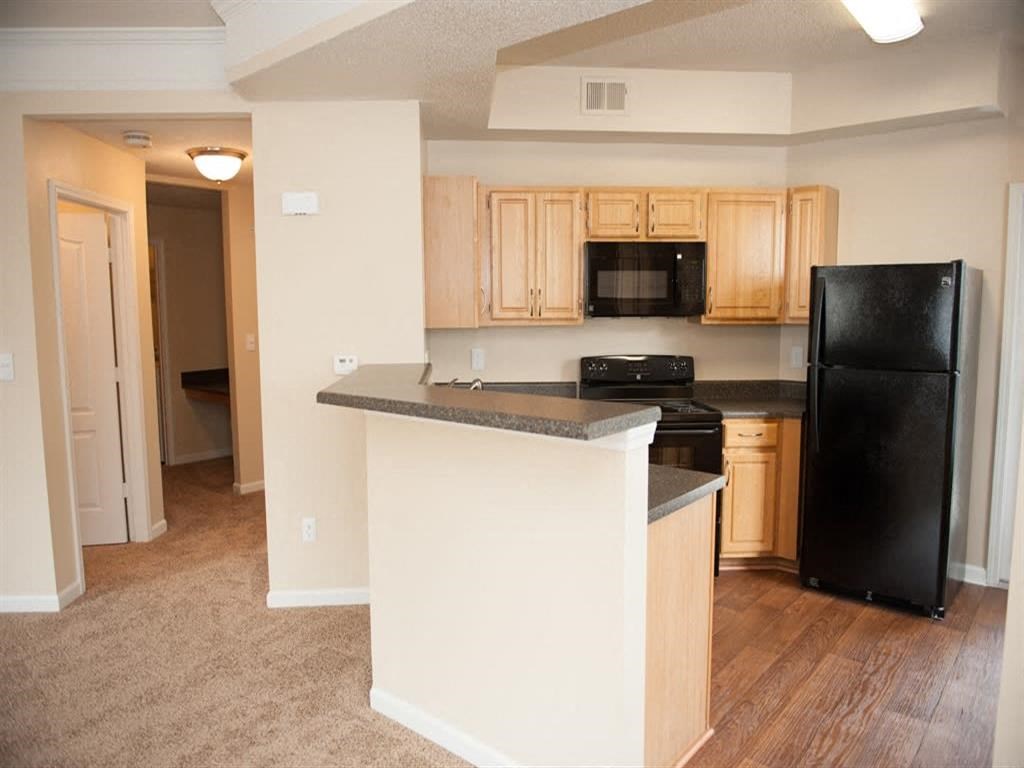 Modular Kitchen at Waterford Place Apartments, Apartments in Memphis TN