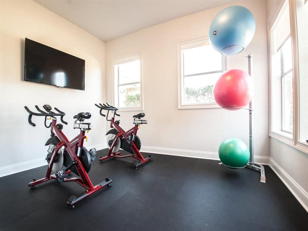 Spin Studio Yoga Studio Fitness Center at  Waterford Place Apartments in Memphis TN