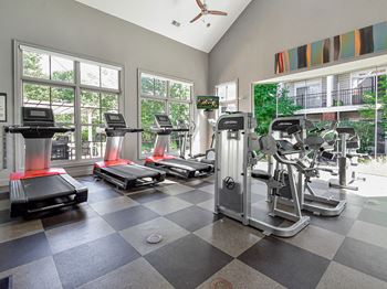 24-hour fitness studio at Central Park Apartments in Worthington, Columbus, OH