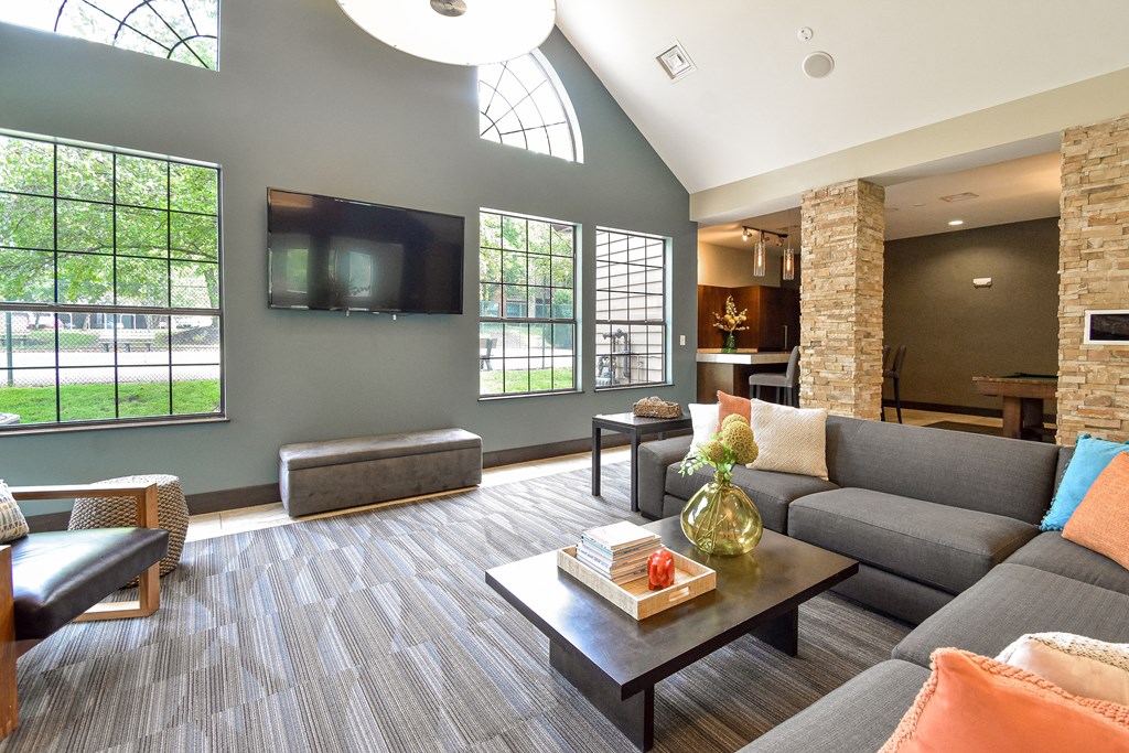 Clubhouse Living Room at Park Laureate Apartments, Louisville, KY, 40220