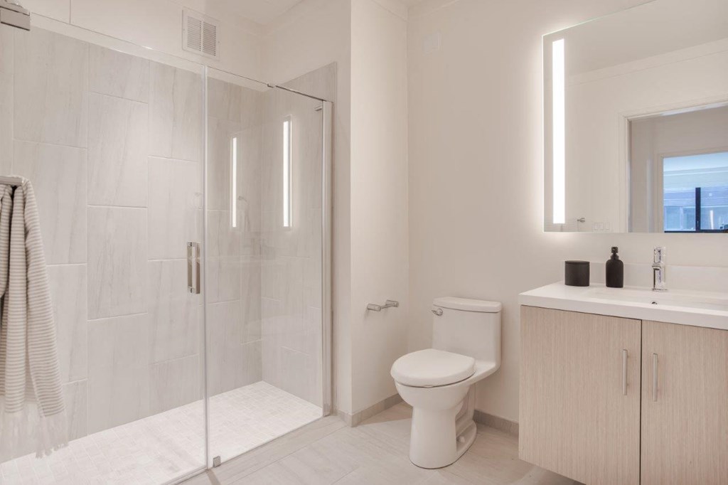 logan guest bathroom light finishes