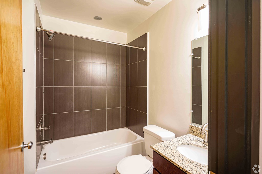 Cobblestone Commons Bathroom