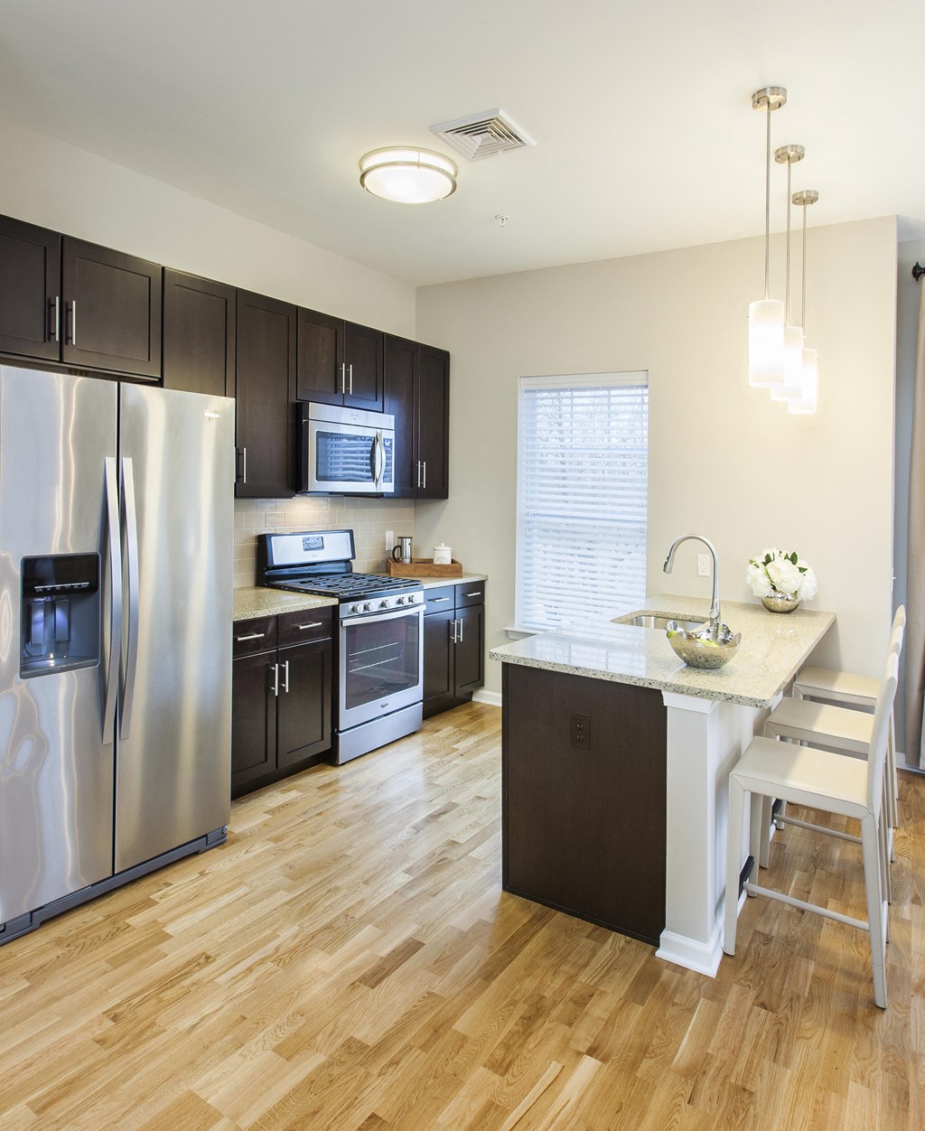 Kitchen Kitchen at Hillside Club Apartments, New Jersey
