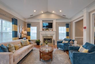 Clubhouse at 150 Summit Apartments in Birmingham, AL - Photo Gallery 1