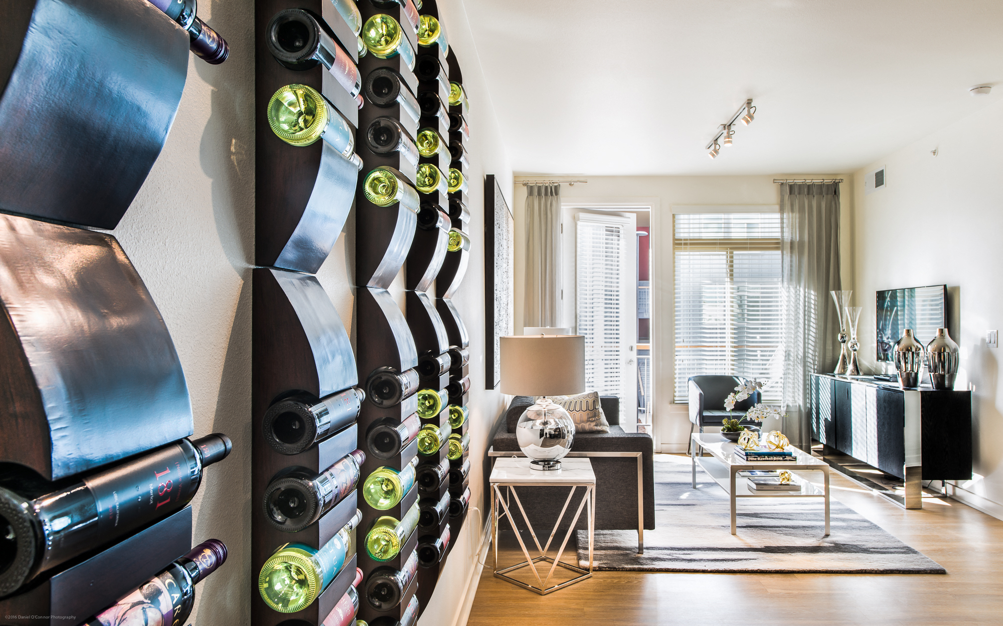 Living Room at 8000 Uptown Apartments in Broomfield, CO