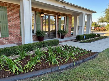 Exterior View of Clubhouse at Highlands of Grand Pointe Apartments in Lafayette, LA - Photo Gallery 18