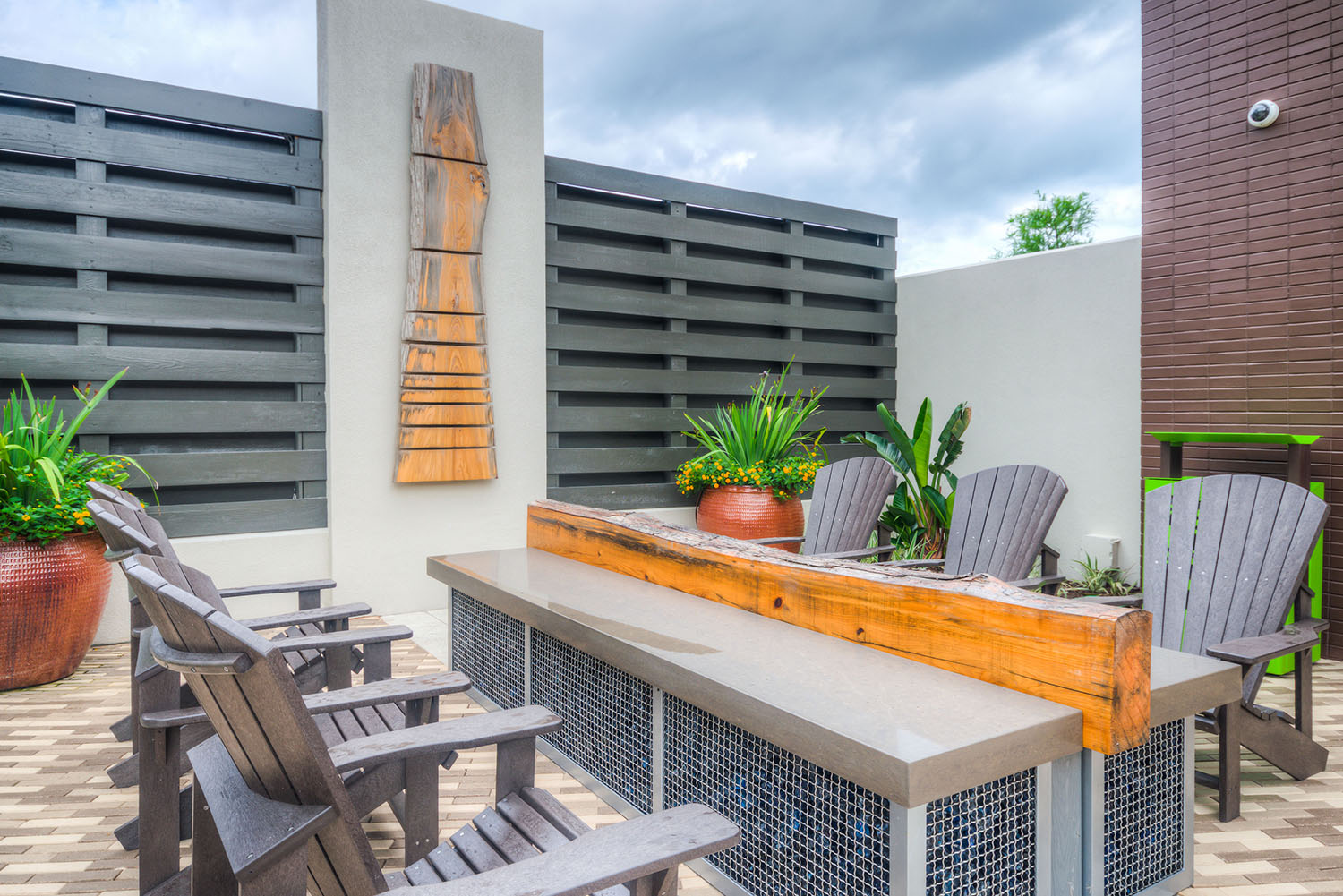 Outdoor Lounge at The Strand Apartments in Oviedo, FL