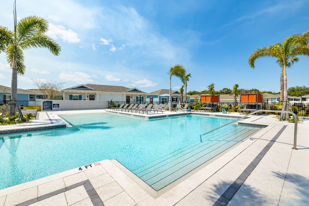 Resort style swimming pool at Estia at Lakewood Ranch, Bradenton, Florida