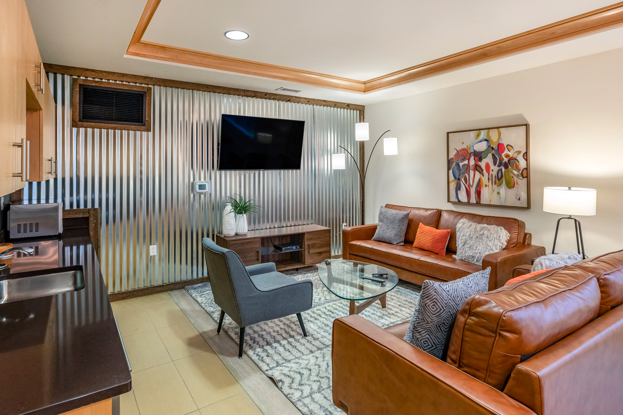 Resident Lounge at The Enclave Luxury Apartments