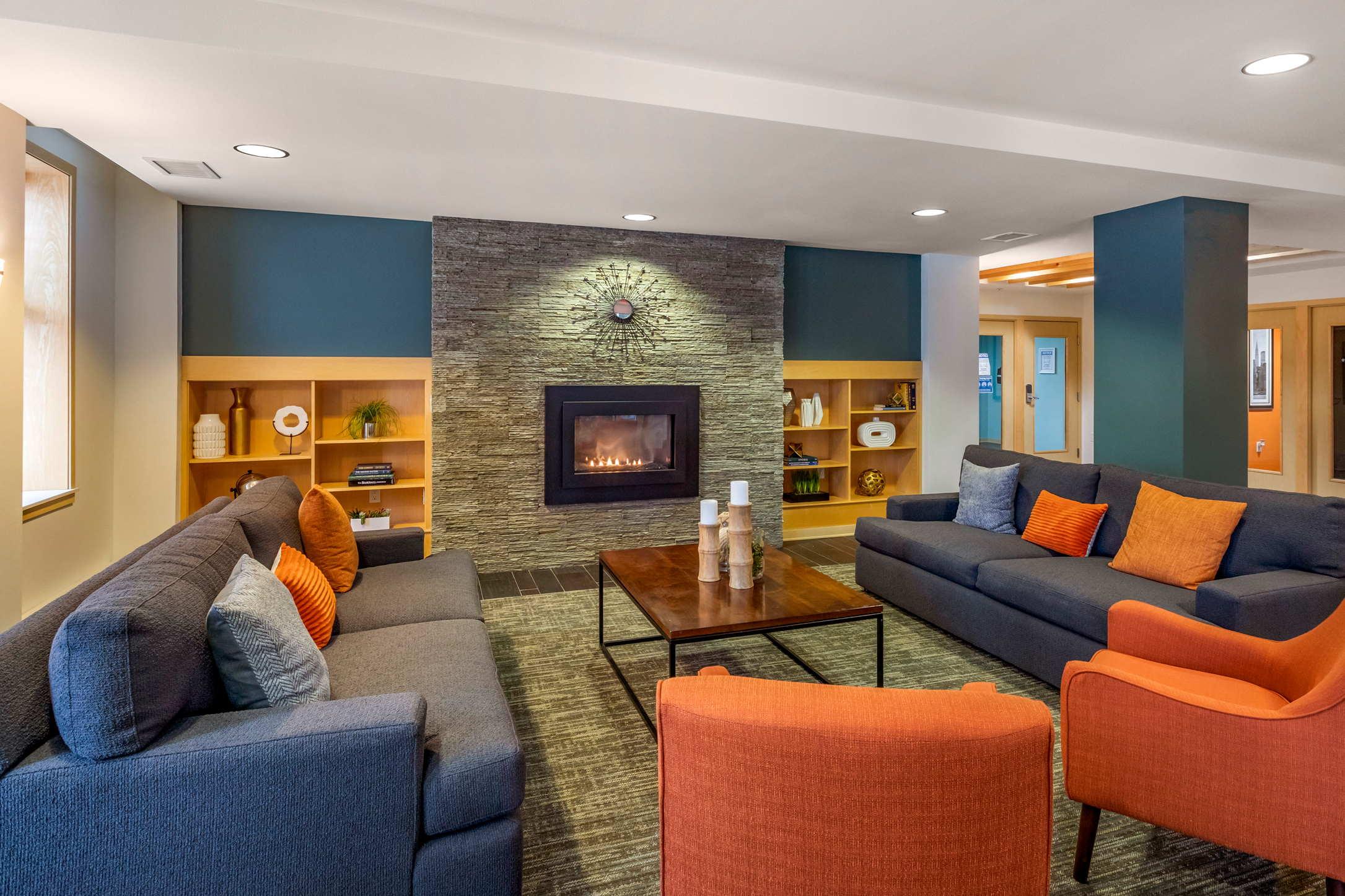 Resident Lounge at The Enclave Luxury Apartments