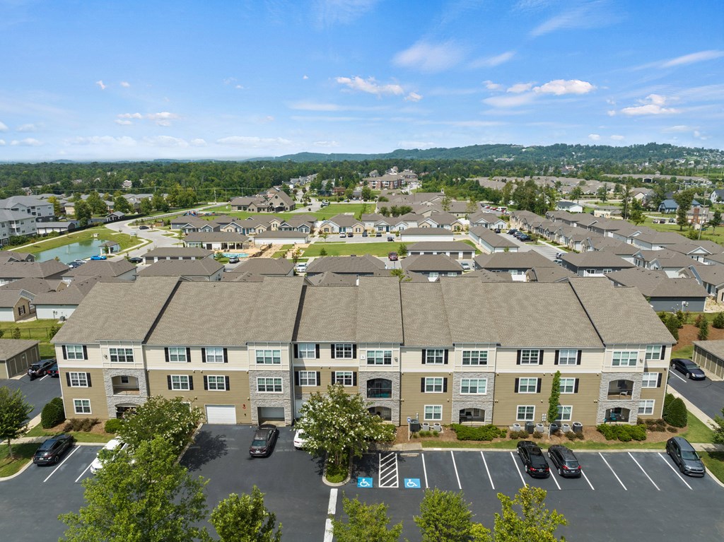 the estates at wellington green apartments photo #1