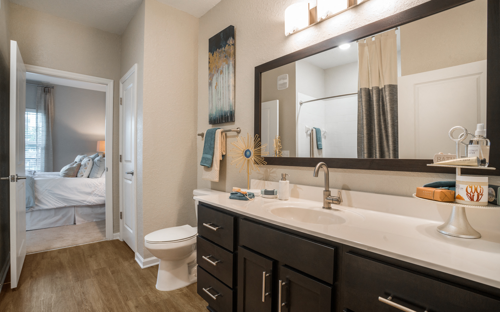 Large Bathroom at Palms at Magnolia Park in Riverview, FL
