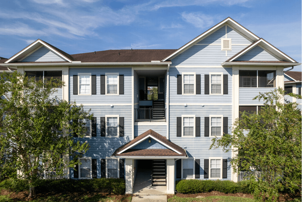 exterior building view of apartment complex at Magnolia Village Apartments, Jacksonville, FL