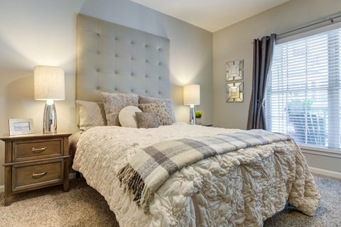 Large bedroom at Dwell at Naperville, Naperville, Illinois