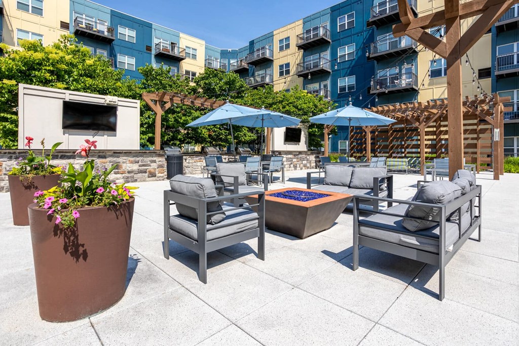 Outdoor Patio And Firepit at Wheaton 121, Wheaton, IL