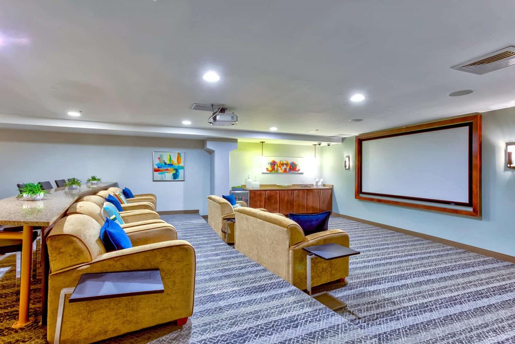 Theatre at Wheaton 121, Wheaton, 60187