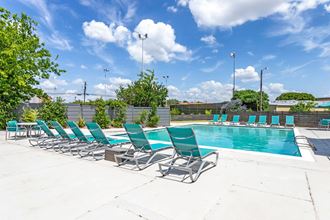 Invigorating Swimming Pool at Envue Apartments, Texas - Photo Gallery 2