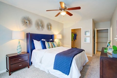Bedroom With Ceiling Fan at Metro 5514, Houston, TX