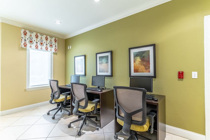 Osceola Bend Apartment Homes, 3201 Espinosa Drive, Kissimmee, FL RentCafe