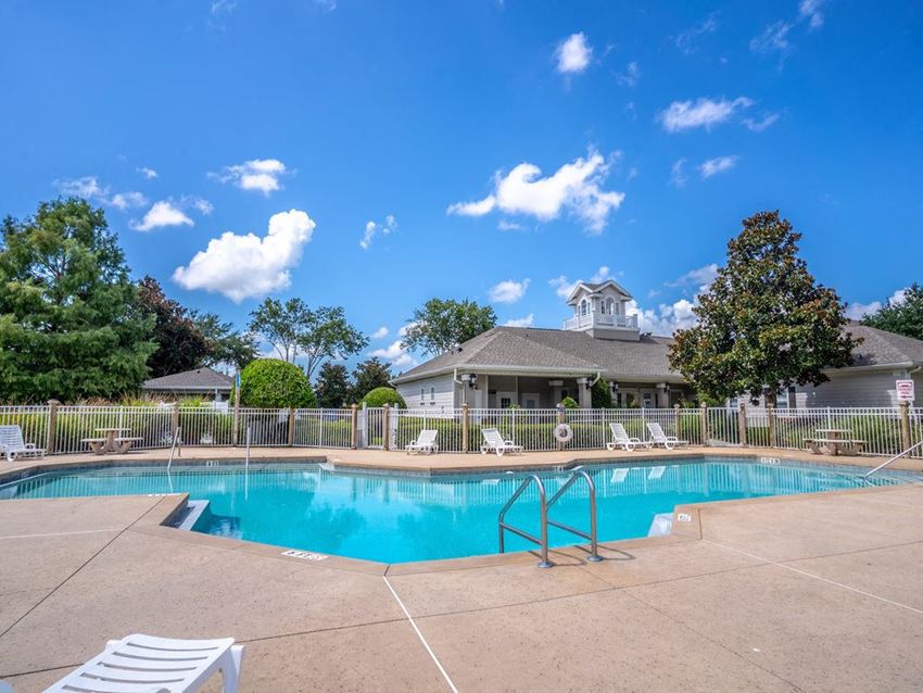 Resort-Style Pool Resort-Style Pool