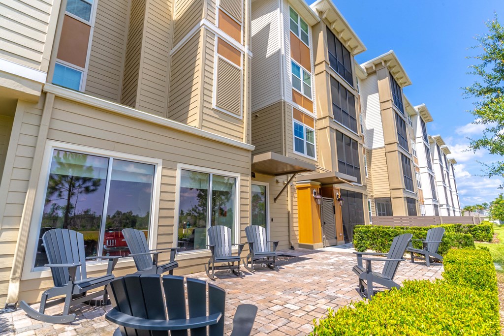 the reserve at fairfax corner apartments patio