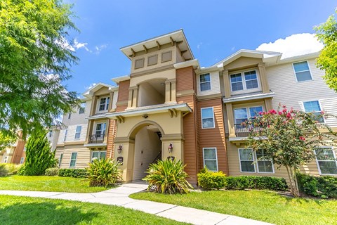302 Parkland Circle #101 2-4 Beds Apartment for Rent