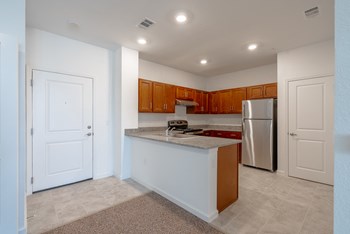 One Bedroom - Entrance - Photo Gallery 30